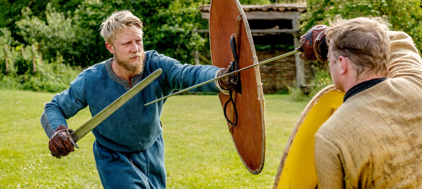 Vikinger kæmper ved Fyrkat